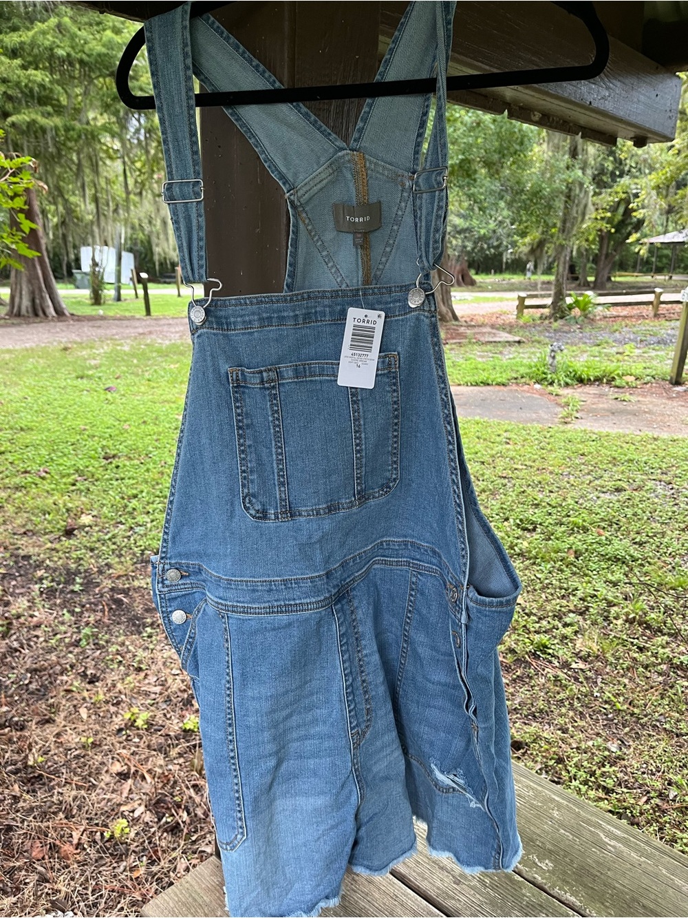 Torrid Denim Overalls Shortalls Size 16 BNWT